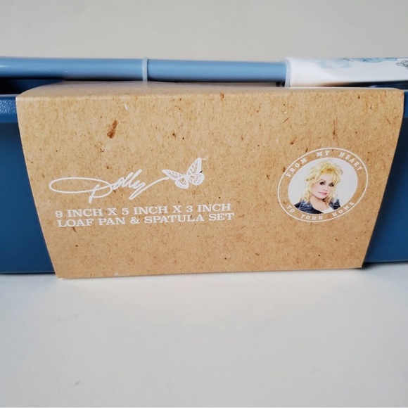 NWT Dolly Parton 9 x 5 x 3 Loaf Pan Spatula Set Blue “Spread Your Wings” - Picture 3 of 4